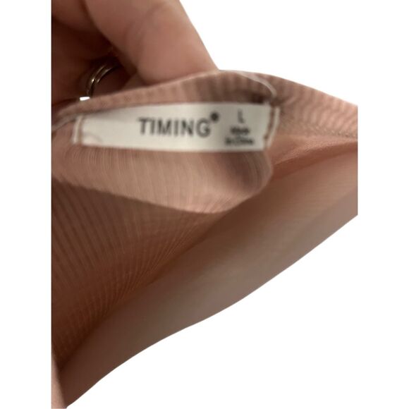 Timing long sleeved ribbed shirt size large - Picture 3 of 3